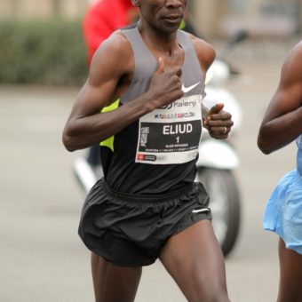 BARCELONA – FEB, 17: The World champion 5000 m in Paris 2003, El